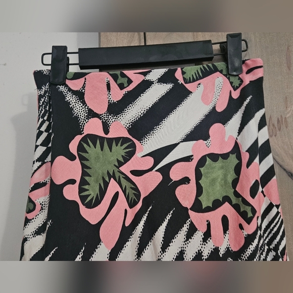 UNTITLED IN MOTION Lelaki Midi Skirt Boho Mushroom Print. Pink/green Multi. SM - Picture 12 of 16